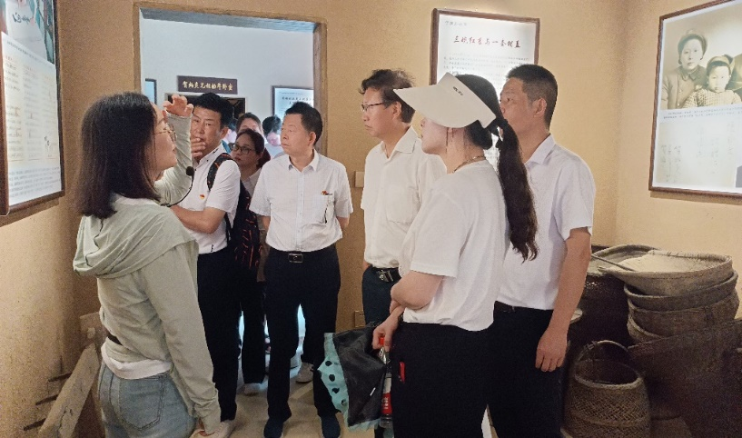 跟党走5.png